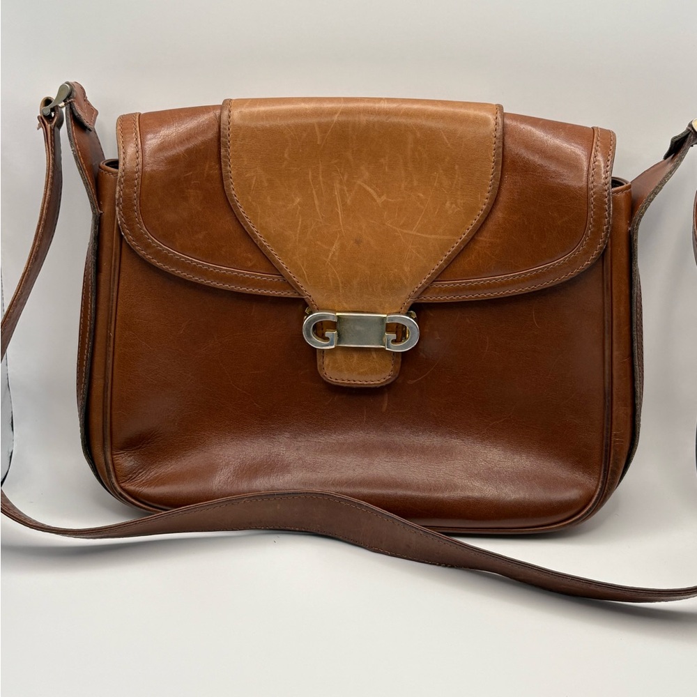 Vintage Gucci Brown Leather Crossbody Bag with Silver-Tone Hardware